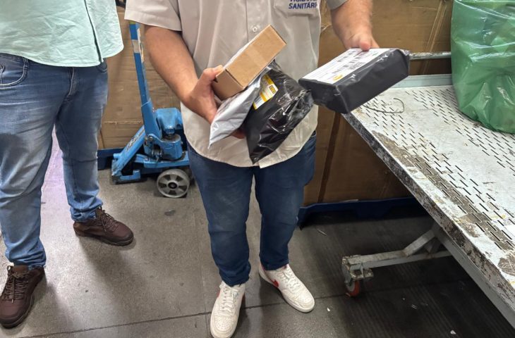 Apreensões de canetas emagrecedoras e produtos irregulares superam R$ 5 milhões